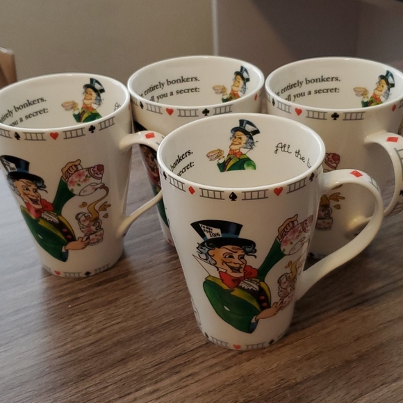 Cardew Design Other - Cardew Design Alice In the Wonderland 15Oz Mugs
